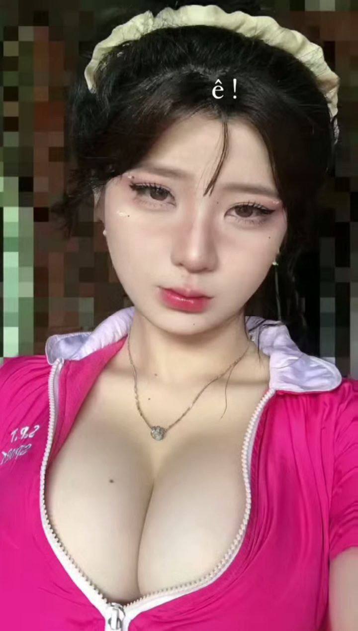 Tưởng tượng về sự trói buộc bằng mặt nạ của tôi - anh ấy quan hệ với hậu môn của tôi và tôi đạt cực khoái nhiều lần và xuất tinh trên ngực tôi